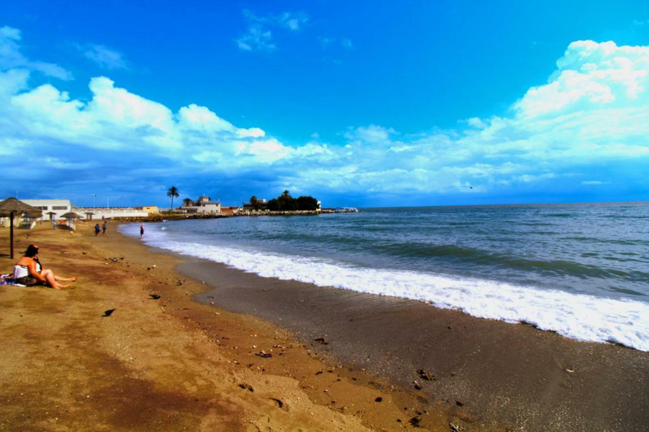 Apartamento Calle Cruz フエンヒロラ エクステリア 写真